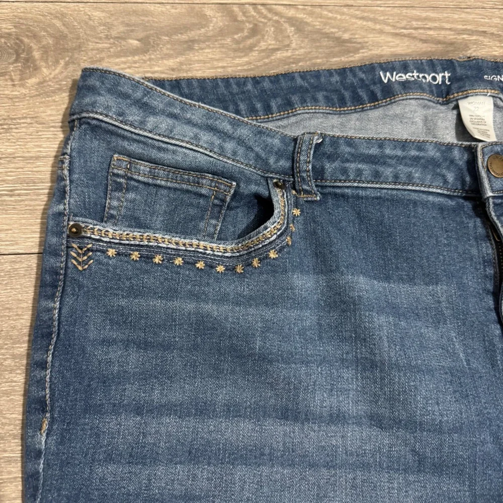 Westport Signature Fit Bootcut Jeans Women 22W 42x30 Embroidered Pockets Stretch